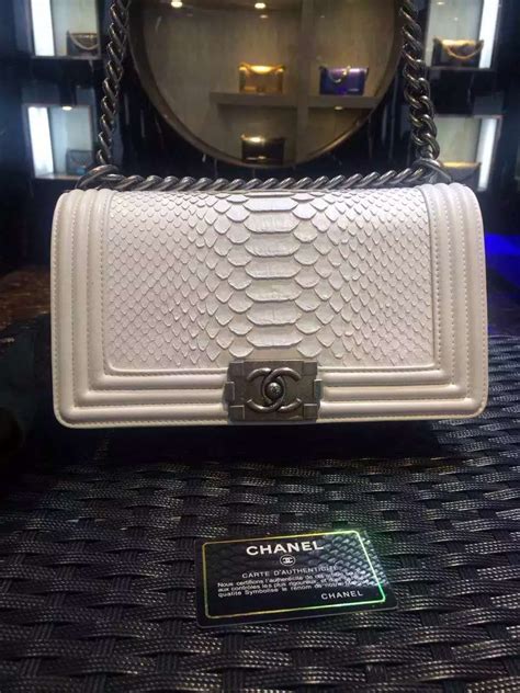 bolsas de mano chanel|chanel clearance outlet.